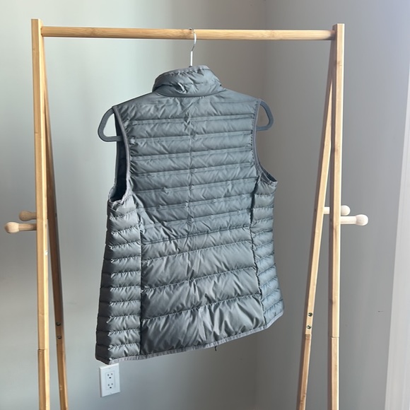 Grey Columbia Vest nwot - Picture 3 of 3